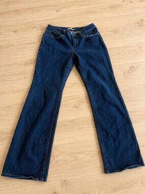 Levi's Classic Bootcut Jeans Women's Size 28 Dark Wash Stretch Denim 39" Inseam